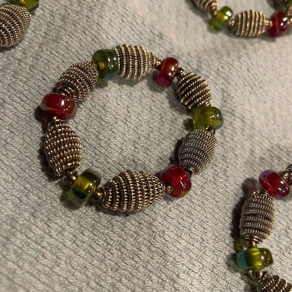 Multicolored Silver Wire Purple and Green Napkin Rings 2 sets of 6 Each = 12 - Picture 4 of 16